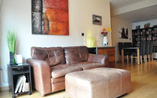 Modern 1 Bedroom Flat in Angel