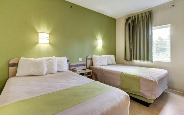 Motel 6 Medina, OH - Cleveland