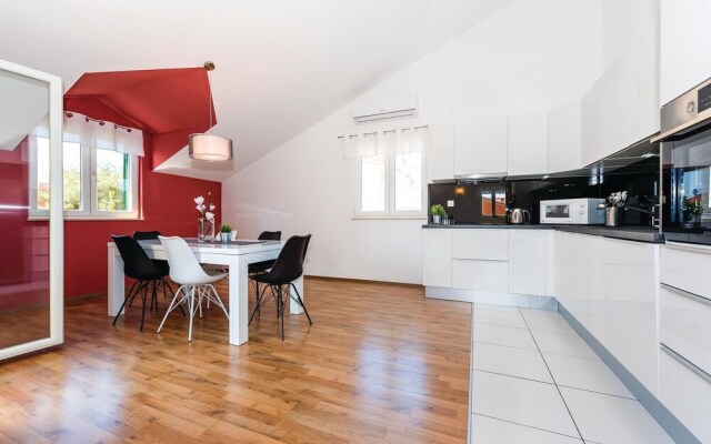 Amazing Home in Vodice With Wifi, 3 Bedrooms and Sauna