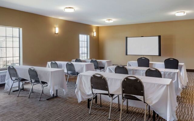 Comfort Suites near Camp Lejeune