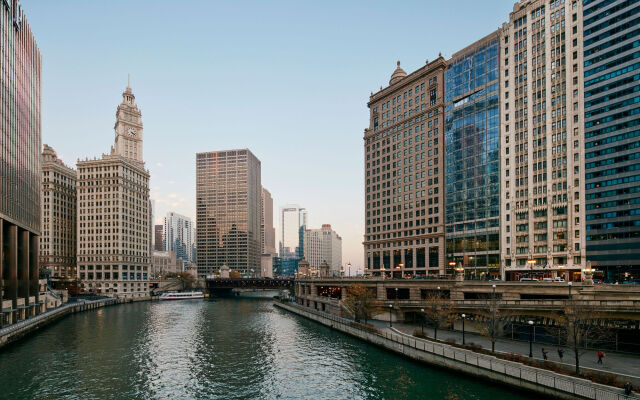 Club Quarters Hotel Wacker at Michigan, Chicago