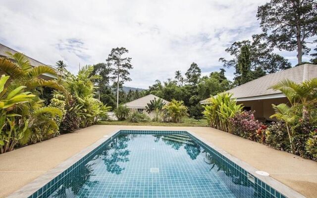 Baan Maenam Villa No 3 3 Beds