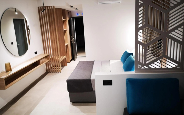 Zoes Hotel