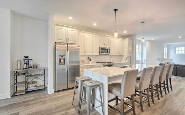 New Townhome < Half Mi to Beach!