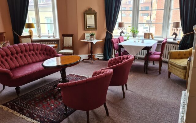 Leopold Boutique Hotel