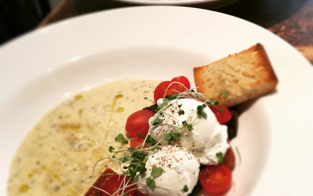 La Maison de Ville - bed & bistro