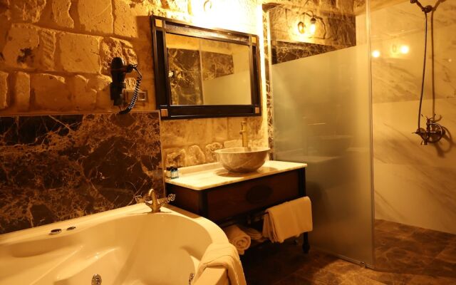 Caverna Hotel Premium Caves