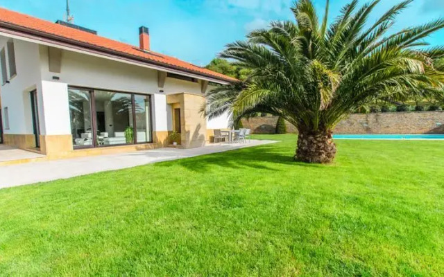Emyrent l Villa Igeldo