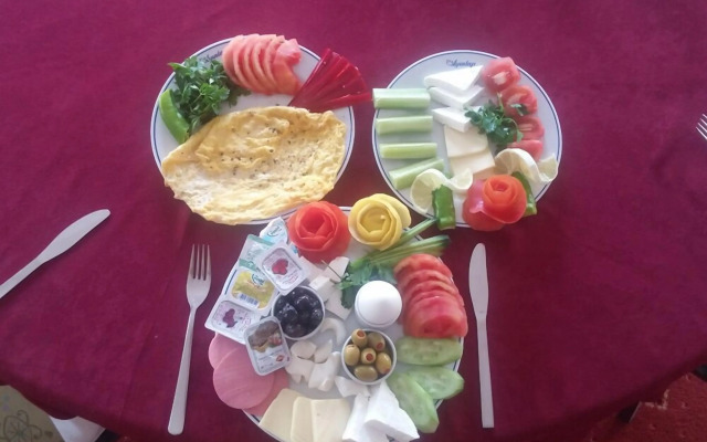 Ayintap Hotel