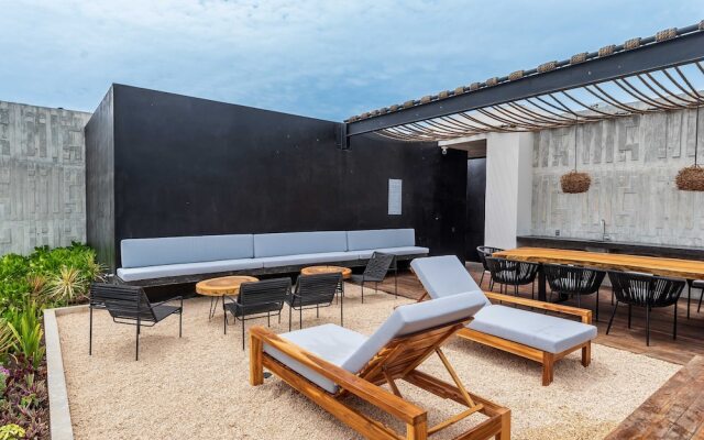 Penthouse With Balcony by Iik Tulum