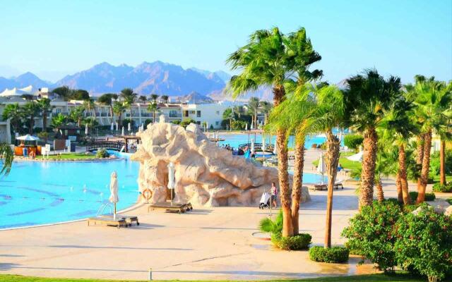 DoubleTree by Hilton Sharm El Sheikh - Sharks Bay Resort