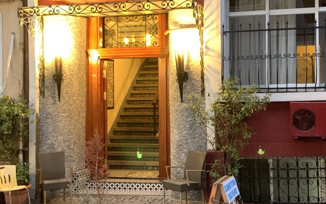 Antique Hostel & Guesthouse