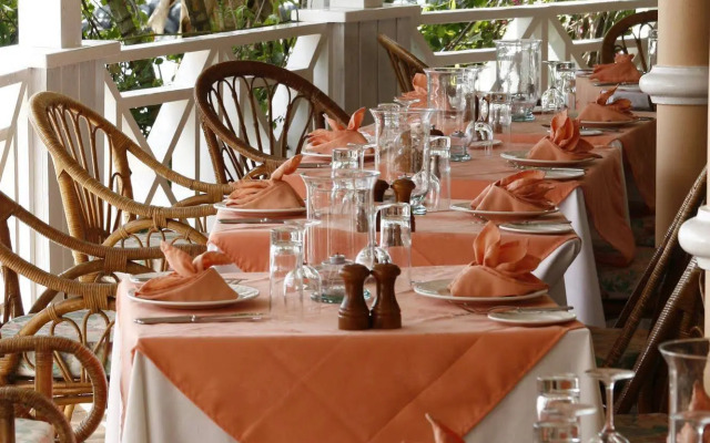Coco Reef Resort and Spa