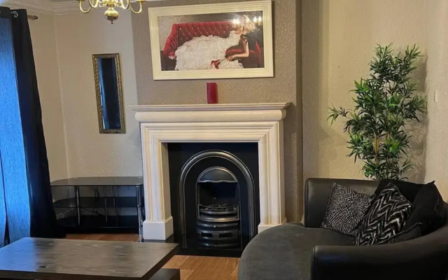 4 Bedroom House in Newry Central