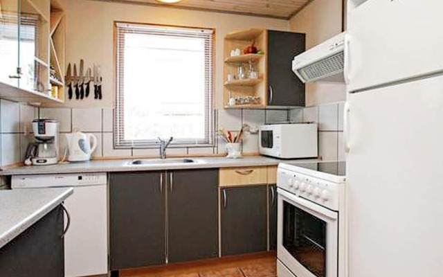 6 Person Holiday Home in Fårvang