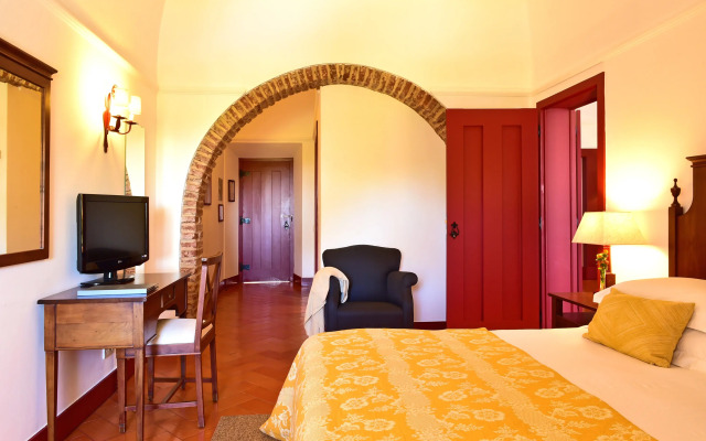 Pousada Convento de Beja - Historic Hotel