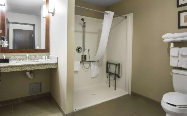 Comfort Suites Saskatoon