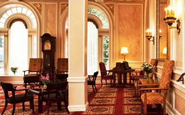 Beresford Arms Hotel