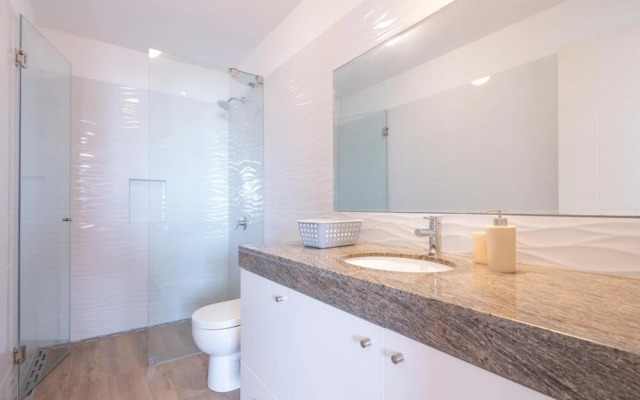 Ocean View Penthouse With Jacuzzi BBQ Game Room