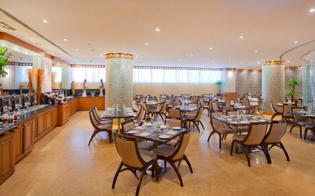 Howard Johnson Plaza By Wyndham Dubai Deira