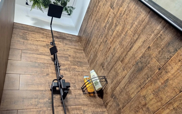 Urban Zen Den 2 Room Condo