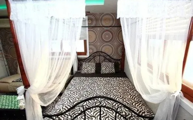 Guest House Iris