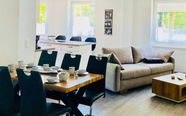 TraumFewo Sonnenschein mit Whirlpool-Badewanne und 2 Bädern