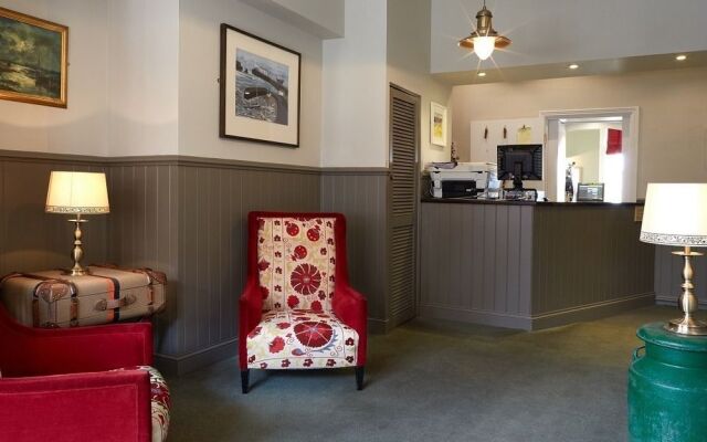 The George Hotel
