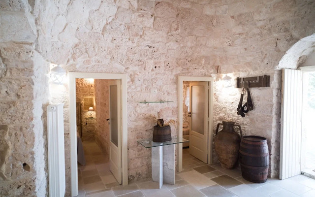 Trullo Bosco Selva Fasano by Typney