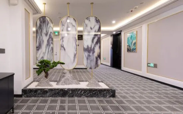 XANA Deluxe Hotel (Qingdao Beer Street Zhongshan Park)