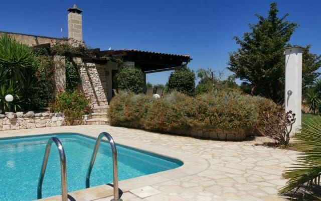 LaLamia (with pool) San Vito dei Normanni, near Ostuni