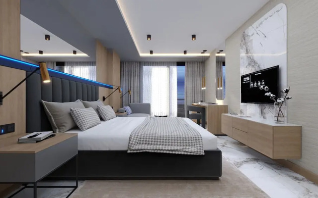 Almaris Resort Hotel