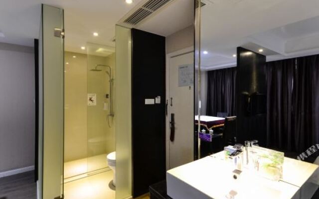 Nancheng Square Hotel