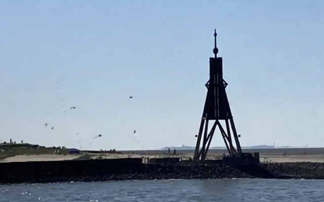 Long Comfortable Holiday Residence