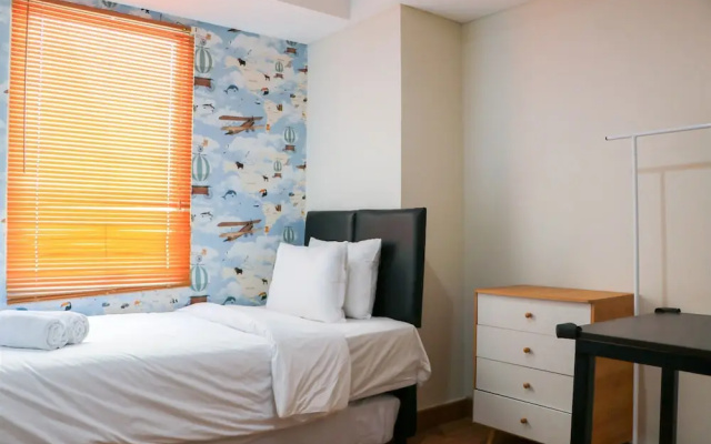 Warm And Homey 2Br At Sentraland Cengkareng Apartment