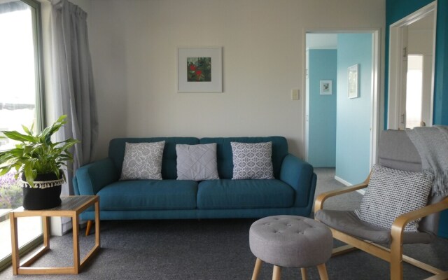 Portobello Motel Studios and Cottages