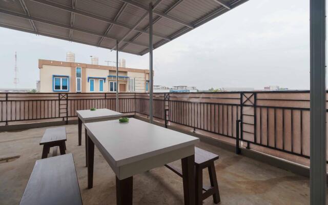 RedDoorz Syariah near Stasiun LRT Bumi Sriwijaya