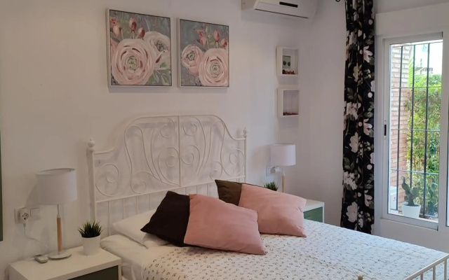 Casas-VeraPlaya Al Andalus Residencial Casa La Libertad
