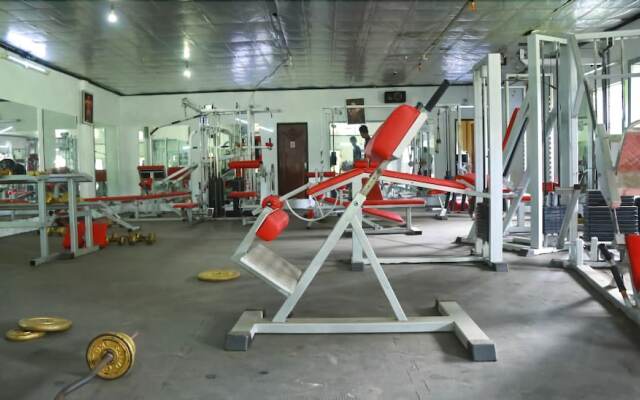 Field View Holiday Resort Hotel