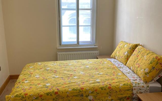 The Covent Garden Gem - Modern, Clean Propee