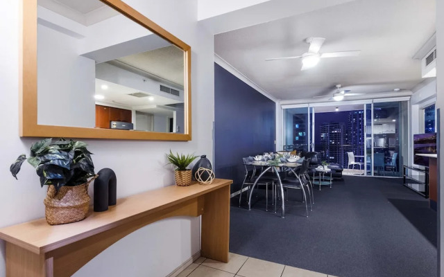Chevron Renaissance - Wow Stay