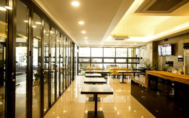 Hotel Major 2