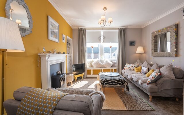 McHoppity House Crail, Sleeps 7, Free Parking