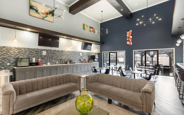 Wingate by Wyndham Humble/Houston Intercontinental Airport