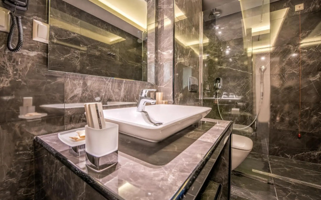 Azure Resort & Spa