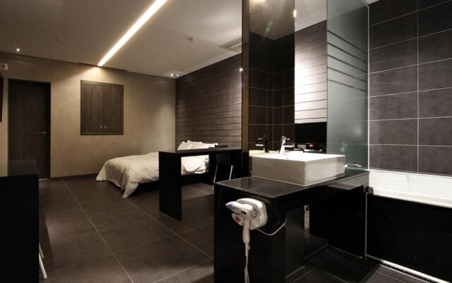 Antives Hotel