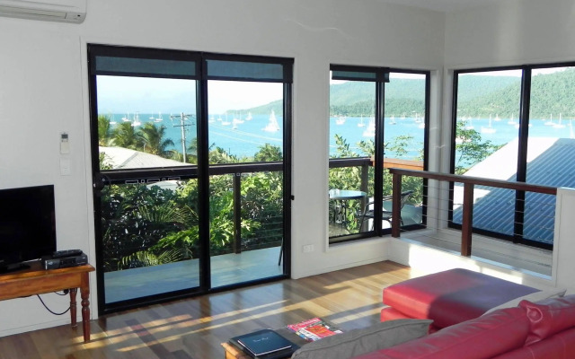 Airlie Waterfront Bed & Breakfast