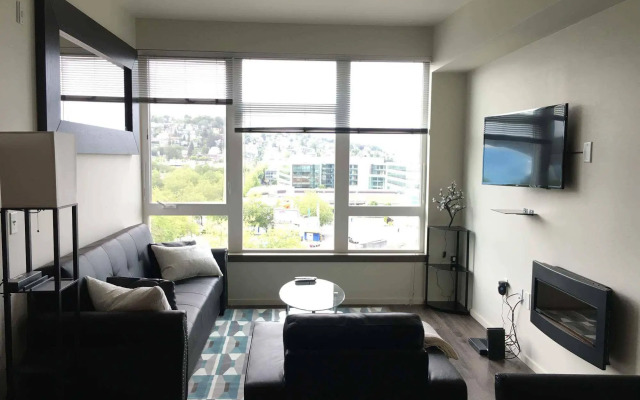 Seattle Center Luxury Suites by NSpire