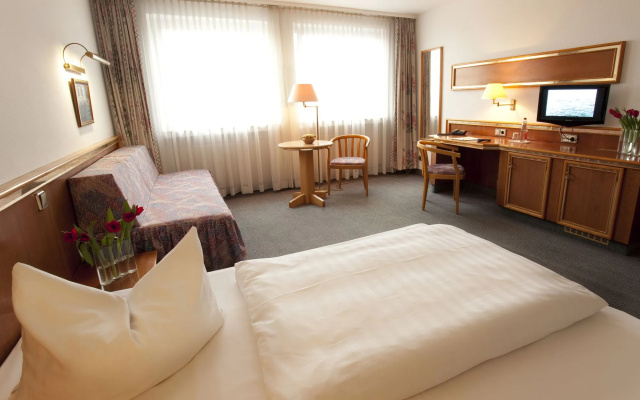 TOP Hotel Post Frankfurt Airport
