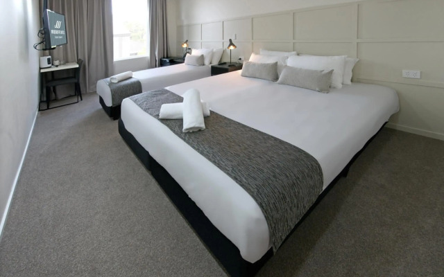 Woodroffe Hotel